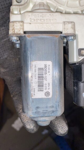 MOTOR ELEVALUNAS TRASERO IZQUIERDO VOLKSWAGEN PASSAT VARIANT (3C5) Advance - fotografía 2