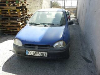 PILOTO TRASERO IZQUIERDO OPEL CORSA B Base - fotografía 1