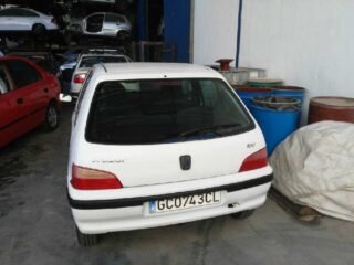 PILOTO TRASERO DERECHO PEUGEOT 106 (S1)(08.1991) Cocktail - fotografía 6