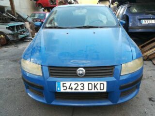 PUERTA DELANTERA IZQUIERDA FIAT STILO (192) 1.6 16V - fotografía 2