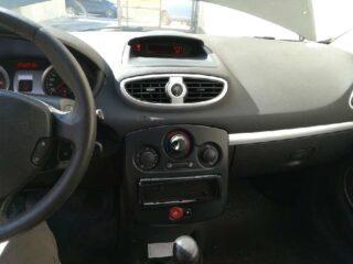 PORTON TRASERO RENAULT CLIO III Authentique - fotografía 8