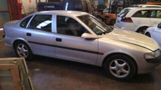 RAMPA INYECTORA OPEL VECTRA B BERLINA Básico (1999-) - fotografía 4