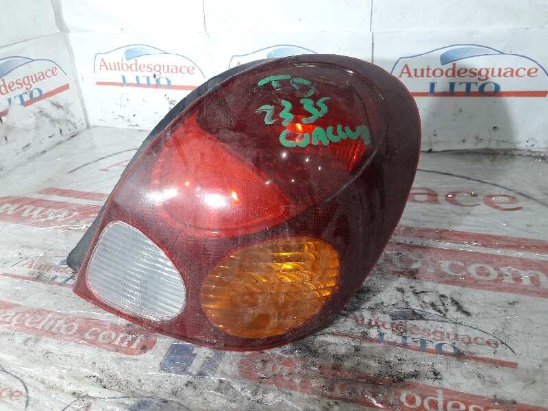 PILOTO TRASERO DERECHO TOYOTA COROLLA (E11) 1.6 Linea Luna (5-ptas.)