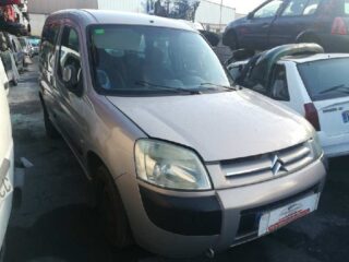 RADIADOR AGUA CITROEN BERLINGO 1.9 D SX Plus Familiar - fotografía 3