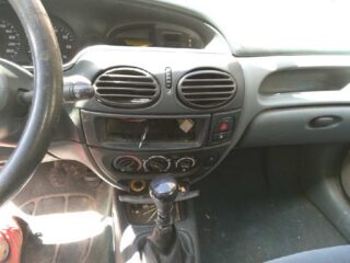 PORTON TRASERO RENAULT MEGANE I BERL. BERL. CON PORTÓN (BA0) 1.6e Alize - fotografía 8