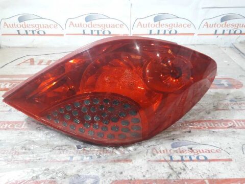 PILOTO TRASERO DERECHO PEUGEOT 207 SW Confort