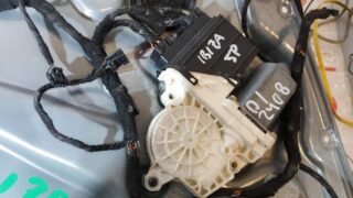 ELEVALUNAS DELANTERO IZQUIERDO SEAT IBIZA (6L1) Reference - fotografía 2