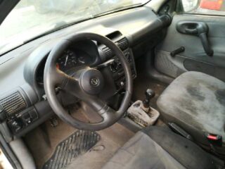 LUNA DELANTERA DERECHA OPEL CORSA B Swing - fotografía 3