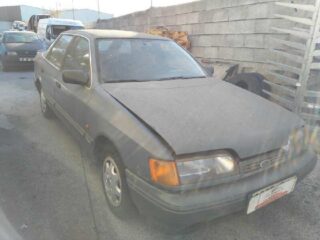 FARO DERECHO FORD SCORPIO CL Berlina - fotografía 4