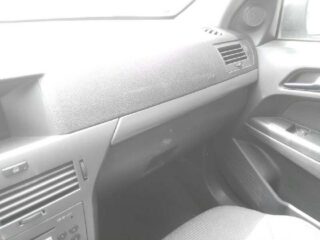 MANGUETA DELANTERA IZQUIERDA OPEL ASTRA H BERLINA Essentia - fotografía 5