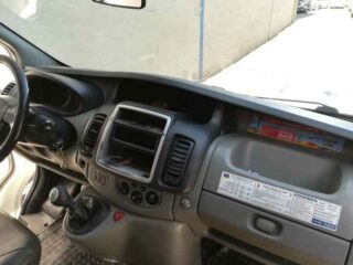 PUERTA TRASERA IZQUIERDA RENAULT TRAFIC II COMBI 9 - plazas (L2H1) acristalado Combi largo - fotografía 5