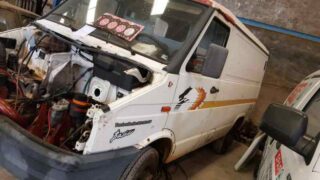 CAJA CAMBIOS IVECO DAILY FURGÓN (1989) 30-10 Classic Caja cerrada techo elevado - fotografía 8