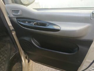 PILOTO TRASERO IZQUIERDO HYUNDAI H-1 - H 1 Combi con puerta de dos - fotografía 5