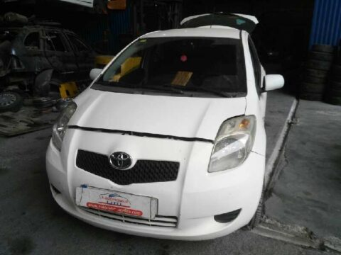 BRAZO LIMPIA DELANTERO DERECHO TOYOTA YARIS (KSP9SCP9NLP9)