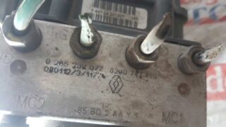 ABS RENAULT CLIO III - fotografía 1