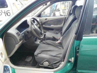 PILOTO TRASERO IZQUIERDO TOYOTA COROLLA (E11) 1.6 Linea Luna (5-ptas.) - fotografía 5