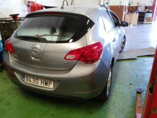 PORTON TRASERO OPEL ASTRA J BERLINA 5P Selective - fotografía 4