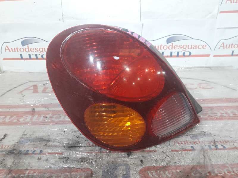 PILOTO TRASERO IZQUIERDO TOYOTA COROLLA (E11) 1.6 Linea Luna (5-ptas.)