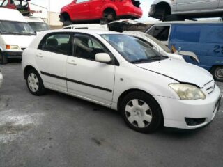 RADIADOR AGUA TOYOTA COROLLA (E12) 2.0 D-4D Linea Luna Berlina - fotografía 4