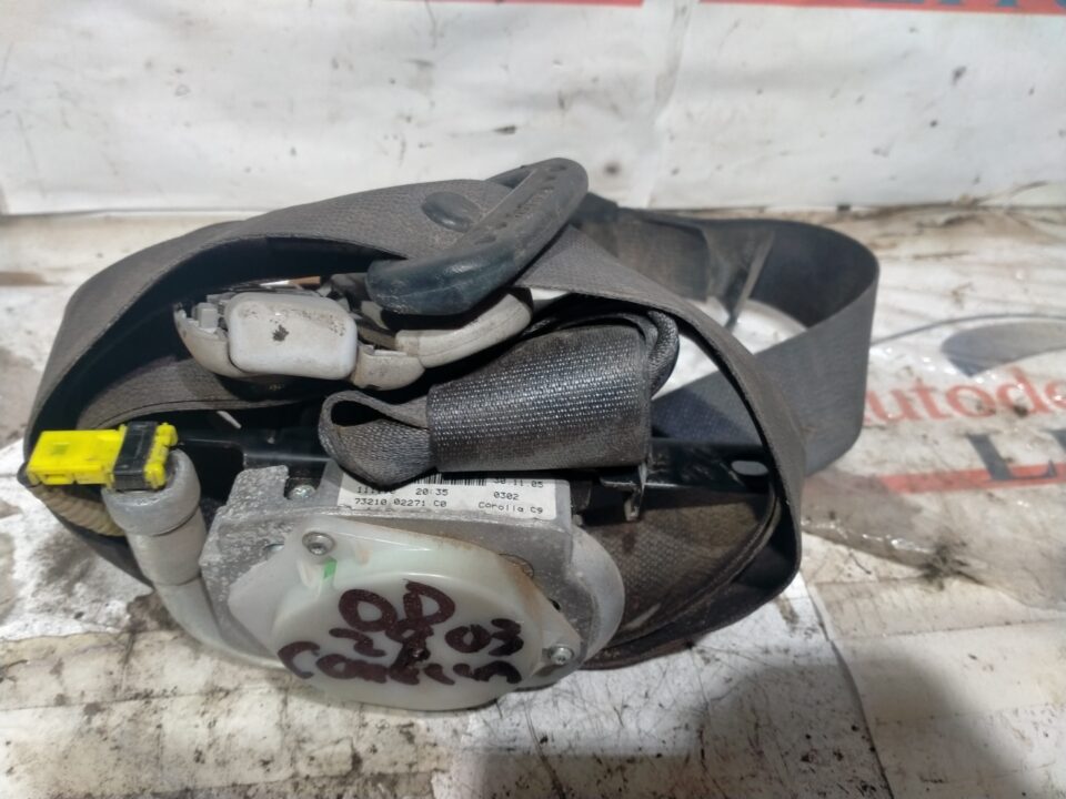 CINTURON SEGURIDAD DELANTERO DERECHO TOYOTA COROLLA (E12) 2.0 D-4D Linea Luna Berlina
