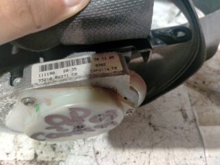 CINTURON SEGURIDAD DELANTERO DERECHO TOYOTA COROLLA (E12) 2.0 D-4D Linea Luna Berlina - fotografía 2