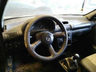 PUERTA TRASERA DERECHA OPEL CORSA B Fresh - fotografía 8