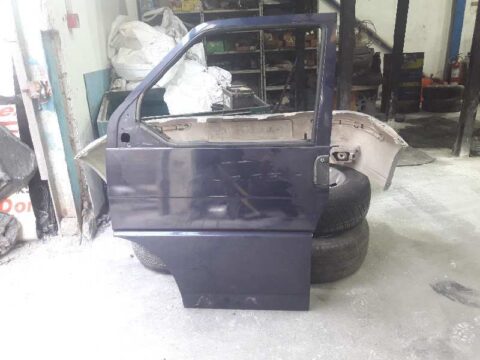 PUERTA DELANTERA IZQUIERDA VOLKSWAGEN T4 TRANSPORTER Caja cerrada Economy