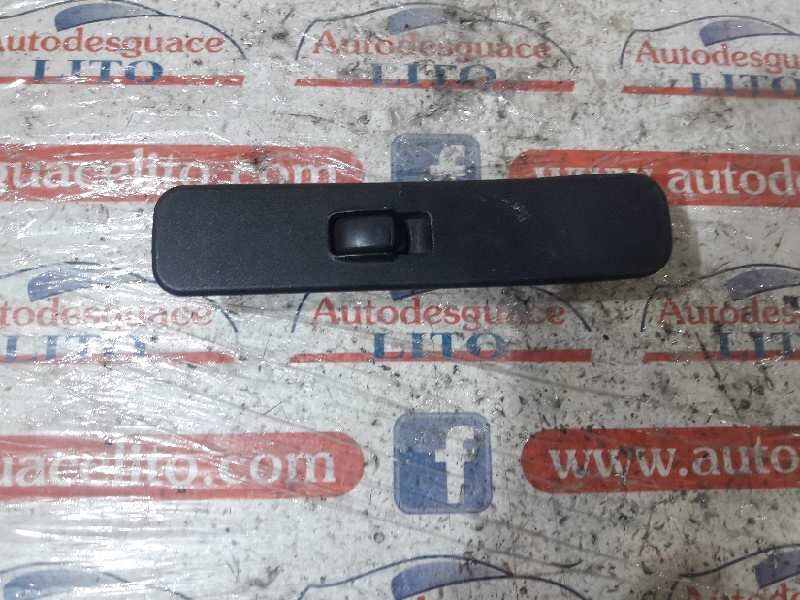 MANDO ELEVALUNAS DELANTERO DERECHO MITSUBISHI