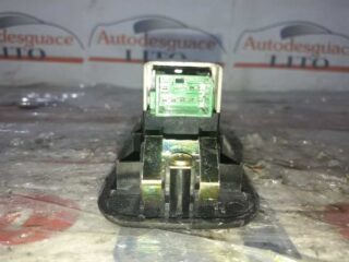 MANDO ELEVALUNAS DELANTERO DERECHO MITSUBISHI - fotografía 2