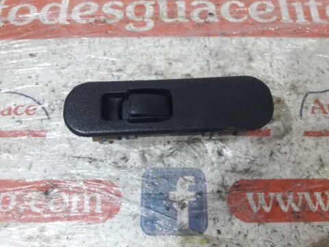 MANDO ELEVALUNAS TRASERO DERECHO MITSUBISHI