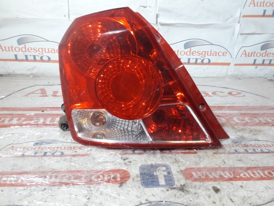 PILOTO TRASERO IZQUIERDO CHEVROLET KALOS 1.4 SE