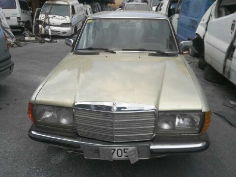 LUNA DELANTERA DERECHA MERCEDES-BENZ 123 (BM 123) TE 230