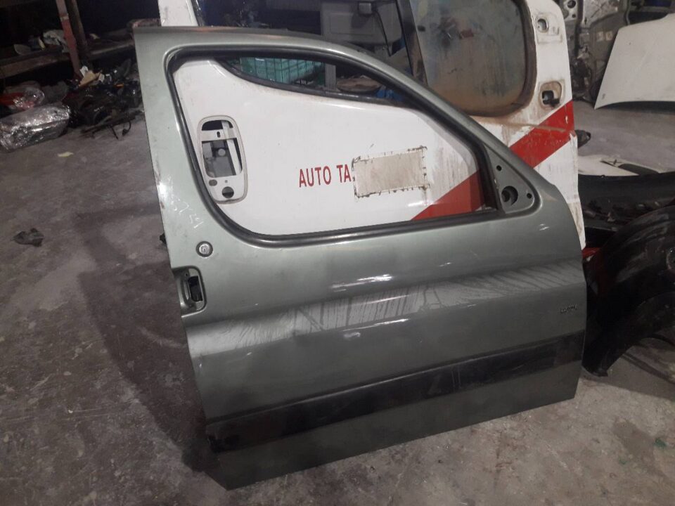 PUERTA DELANTERA DERECHA PEUGEOT PARTNER (S2) Rancho