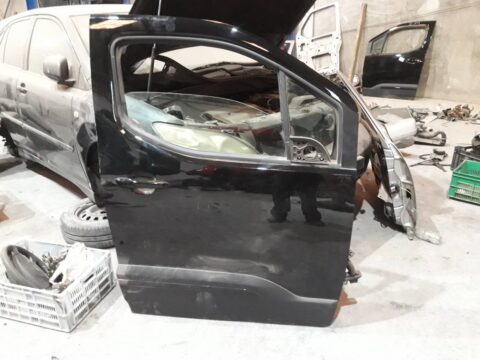 PUERTA DELANTERA DERECHA PEUGEOT