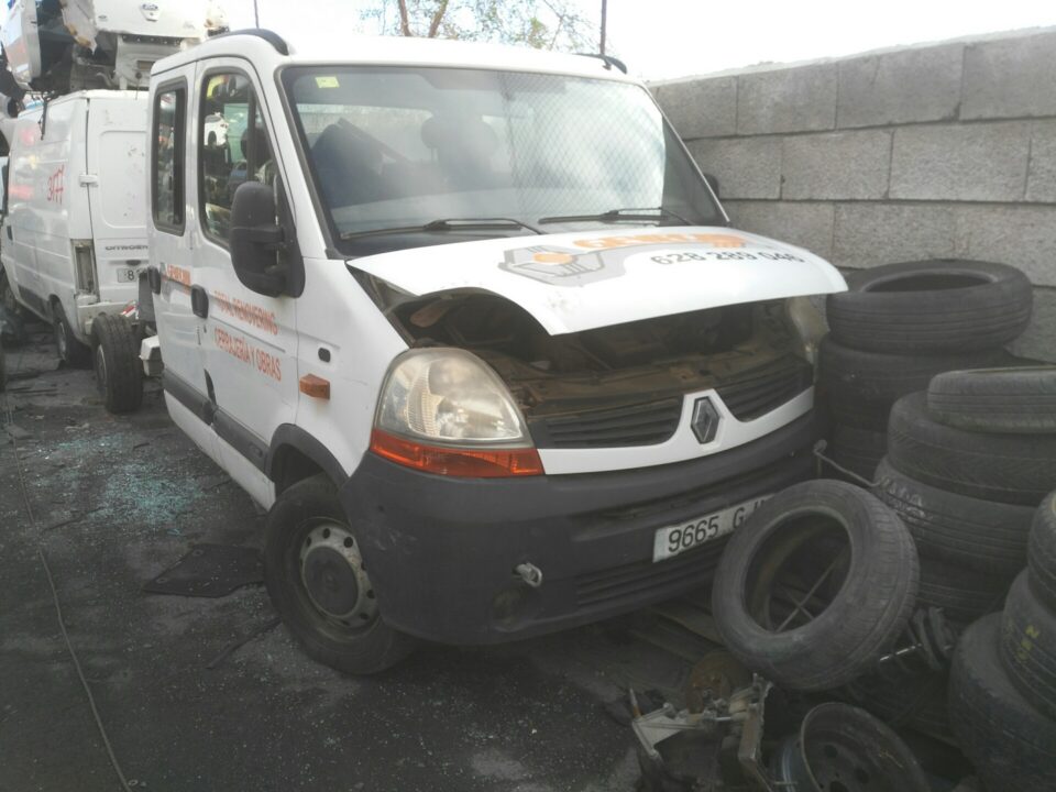 REJILLA PARAGOLPES DELANTERO RENAULT MASTER II FASE 2 DOBLE CABINA CAMIÓNCHASIS Doble cabina Volquete Batalla 4078 mm