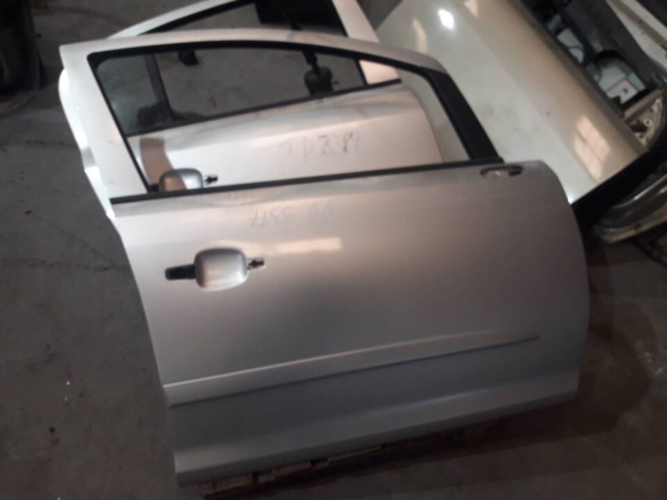 PUERTA DELANTERA DERECHA OPEL CORSA D Limited Edition