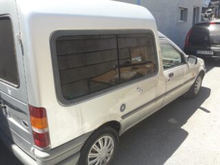 FARO DERECHO FORD FIESTA BERL.COURIER Courier Familiar - fotografía 8