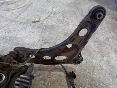 BRAZO SUSPENSION INFERIOR DELANTERO DERECHO RENAULT TRAFIC III FURGÓN L1H1 27t