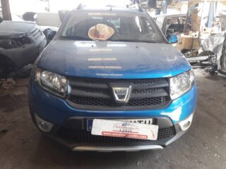 LUZ CENTRAL DE FRENO DACIA SANDERO II Laureate - fotografía 1
