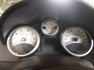 CINTURON SEGURIDAD DELANTERO DERECHO PEUGEOT 207 Confort - fotografía 3