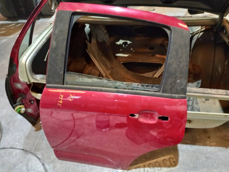 PUERTA TRASERA IZQUIERDA CITROEN C3 Collection