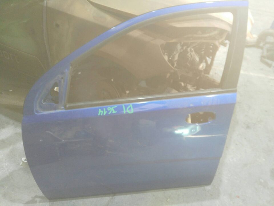 PUERTA DELANTERA DERECHA CHEVROLET AVEO HATCHBACK LS