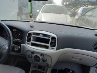 MANDO ELEVALUNAS DELANTERO IZQUIERDO HYUNDAI ACCENT (MC) GLS Full - fotografía 8