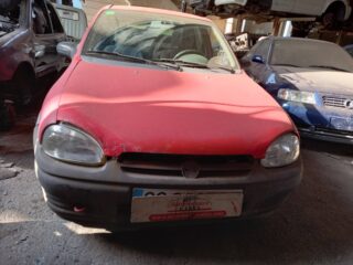 PILOTO TRASERO DERECHO OPEL CORSA B Swing - fotografía 2