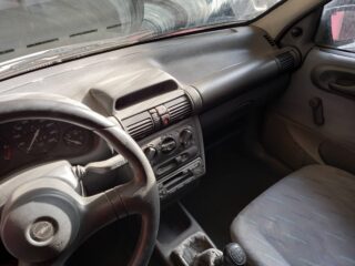 PILOTO TRASERO DERECHO OPEL CORSA B Swing - fotografía 3