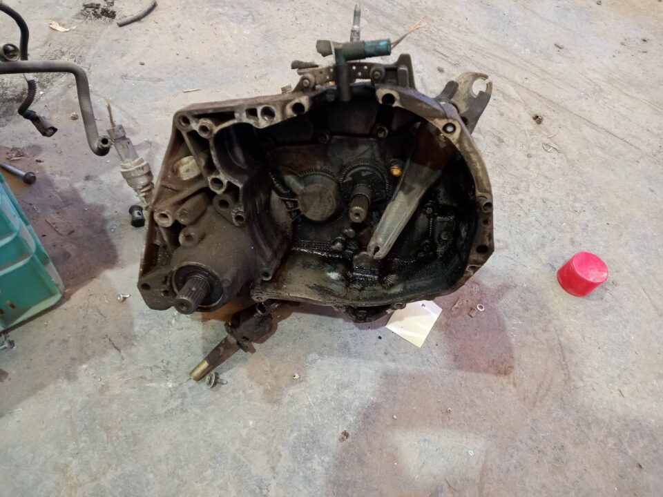 CAJA CAMBIOS RENAULT CLIO II FASE I (BCB0) 1.4 MTV