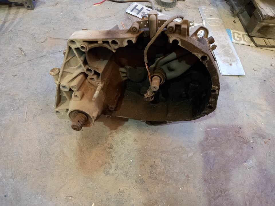 CAJA CAMBIOS RENAULT R 19 BERL. CON PORTÓN (BC53) Europa
