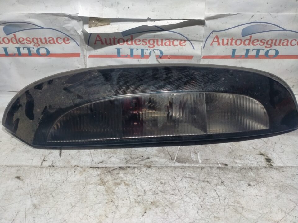 PILOTO TRASERO DERECHO OPEL CORSA C Blue Line