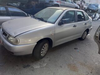 ALETA DELANTERA DERECHA SEAT CORDOBA BERLINA (6K2) CLX - fotografía 4