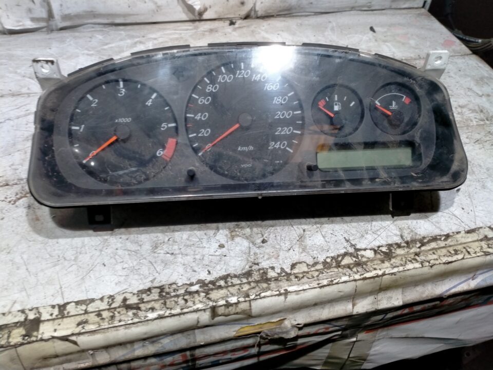 CUADRO INSTRUMENTOS NISSAN PRIMERA BERLINA (P11) Básico